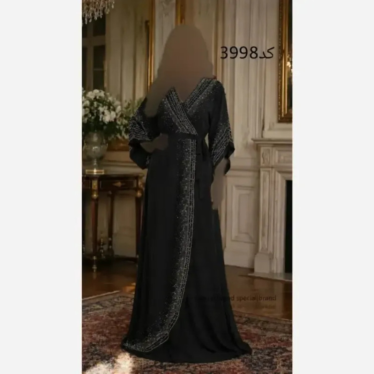 ماکسی مجلسی حریر سنگکاری شده قد 150 کمربنددار رنگ مشکی و سبز روشن سایز بزرگ